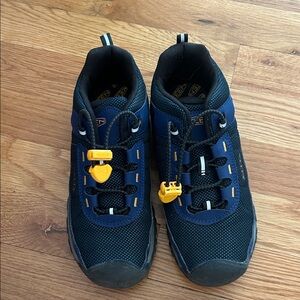 Kids Keen Hiking Sneakers in Blue and Black Youth US2